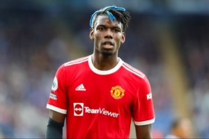 如何在fifa交换球员