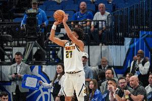 nba明星打球带娃