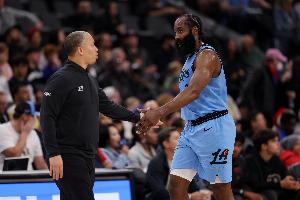 NBA球员51号球衣