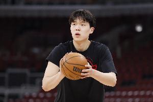 詹姆斯球队标志图片