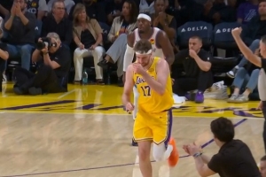 帕森斯是NBA颜值担当