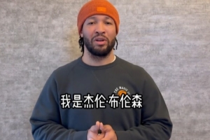 夏洛的教练是谁