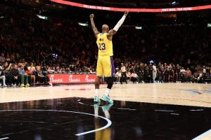 nba库兹马投球