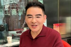 皇马旧球服图片