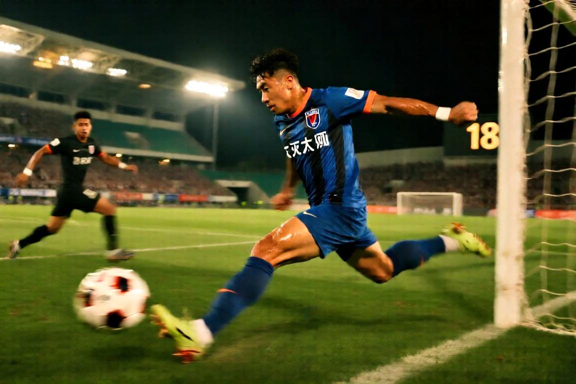 又是闪击！克雷桑开场18秒破门，瓦科助攻！泰山1-0领先新鹏城