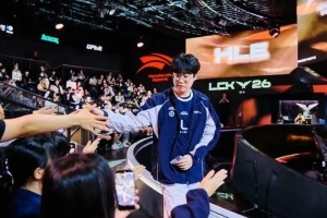 Zeus：BO5相比执着于1v1对线，更需要打出利他性的团队配合