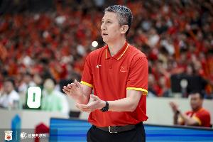 媒体人:男篮两度被日本打崩郭士强应担责 我觉得可以提前换帅