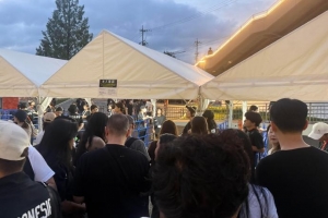 亚运会开幕式安检机器出现故障，大批观众没能准时入场
