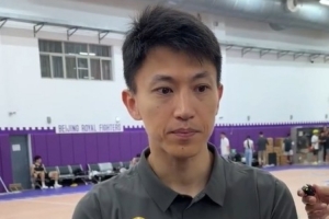 刘晓宇：贾尔斯和库克各有特点 但也都需要时间融入球队体系