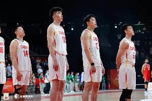 东体:这次亚运会的失利为中国男篮敲响了警钟 要针对性补齐短板