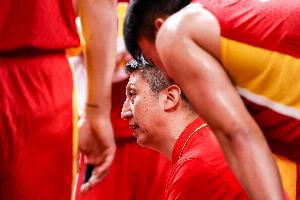 “很努力”“很年轻”不能当作我们的借口 因为对手比我们更年轻