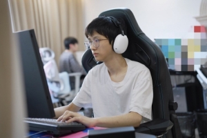 经纪人：zuian签证打听了一下没啥大问题 下版本好像偏向草食打野