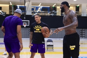媒体人:国家队曾请知名NBA训练师来华 一堂课只给15分钟把人气走