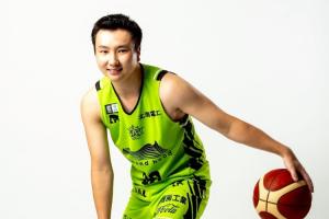 日本库里！富永启生B联赛背靠背合砍58分 新赛季场均狂轰30.5分