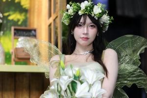 百万粉游戏博主自爆遭coser女友劈腿：估计开房钱都是我出的