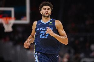 布泽尔:希望儿子珍惜NBA生涯每个瞬间 灰熊会围绕他和埃迪建队