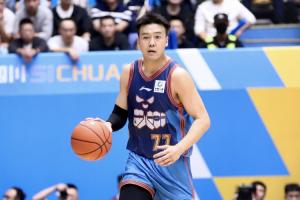 不愧是“成都的王”！四川上赛季全败 本赛季黄荣奇回归首战告捷