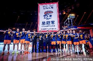 新民体育:拿了总冠军 上海大鲨鱼头脑没昏