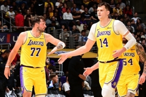 沃西：湖人新三人组需要时间培养默契 但这套组合肯定能够奏效