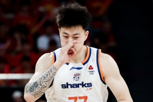 京媒:张镇麟对里勒的限制成为本场的胜负手 后者的出手都很艰难