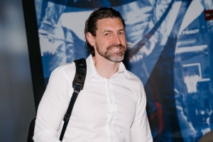 甘西离任仍出席米切尔训练营 NBA经纪人:大家都很喜欢甘西