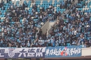 媒体人晒蓉城vs英博视频:凤凰山的这个下午会被写入2026中超历史