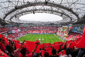 未能如愿!球迷打出巨型TIFO“冠军入袋”,但蓉城落败6失冠军点