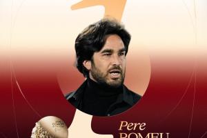 斩获四冠！官方：巴萨女足主帅罗梅乌获金球奖女足最佳教练