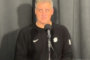 诺里谈最后时刻：不能让东契奇投 要让他们很久没摸球的人投篮