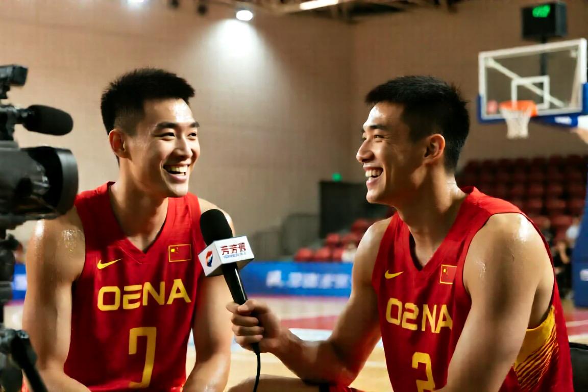孙悦朱芳雨谈98-10大胜沙特：下半场只丢4分！大唐罚丢被骂