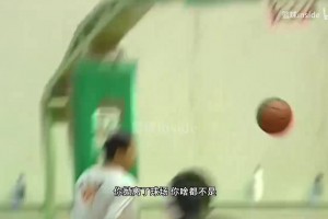 孙悦此前：我在国内崴脚打石膏休三个月，在湖人受伤，让我第二天接着打