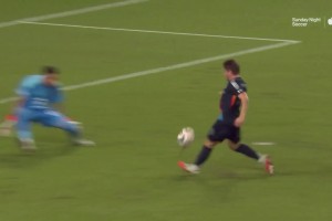 迈阿密0-1落后！防线被轻松打穿，德赖尔单刀直入挑射破门！