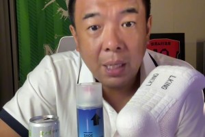 王钰栋是真爱跳“马竞战舞”啊，此前还在朴镇燮面前跳！