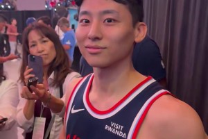 河村：八村是我的老大哥！帮了我很多！他说让我继续做自己就好！