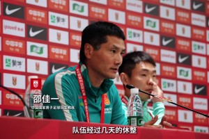 比达尔公开声援C罗：他是历史级别传奇，有的教练毫无尊重！