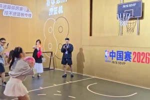杜兰特谈威少退役：我有点伤感…本以为他还能再打五六年