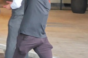 姚明老队友老猫莫布里身材保持得不错...